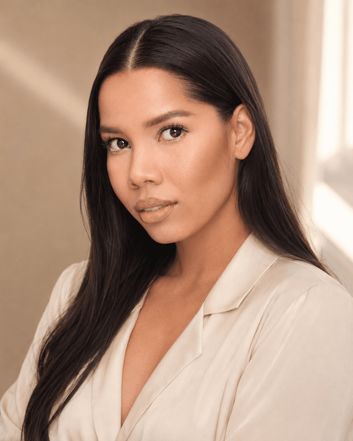 Penélope Mejía — makeup artist profesional, retrato editorial